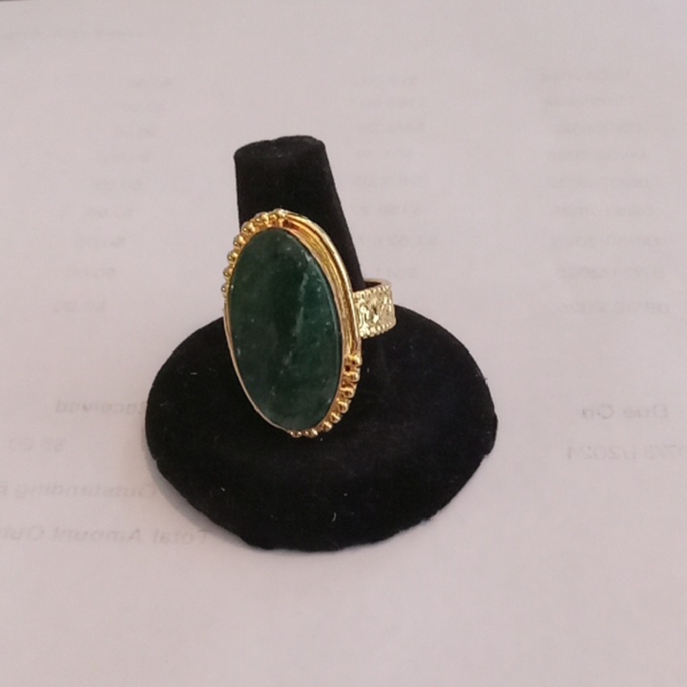 Stone Elegant Gold and Green Ring